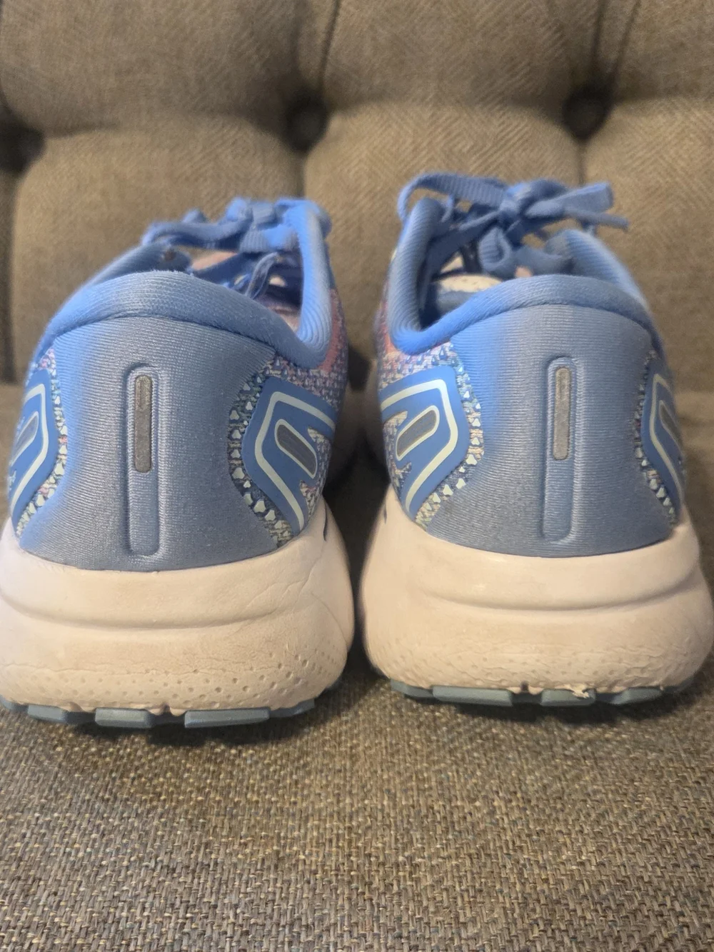 Brooks Women's Pastel Multicolor Athletic Running Shoes - Blue Laces